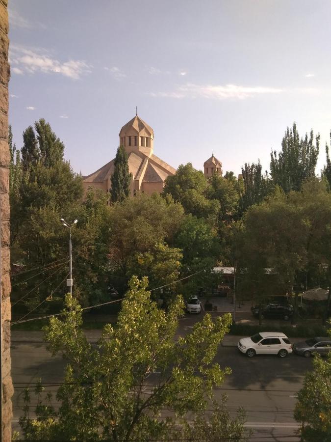 Khanjyan 7 Luxury Apartment Yerevan Ngoại thất bức ảnh